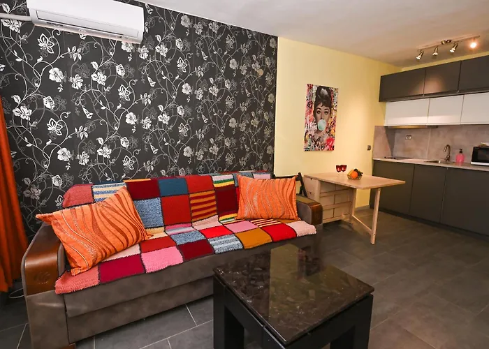 Eli Apartment